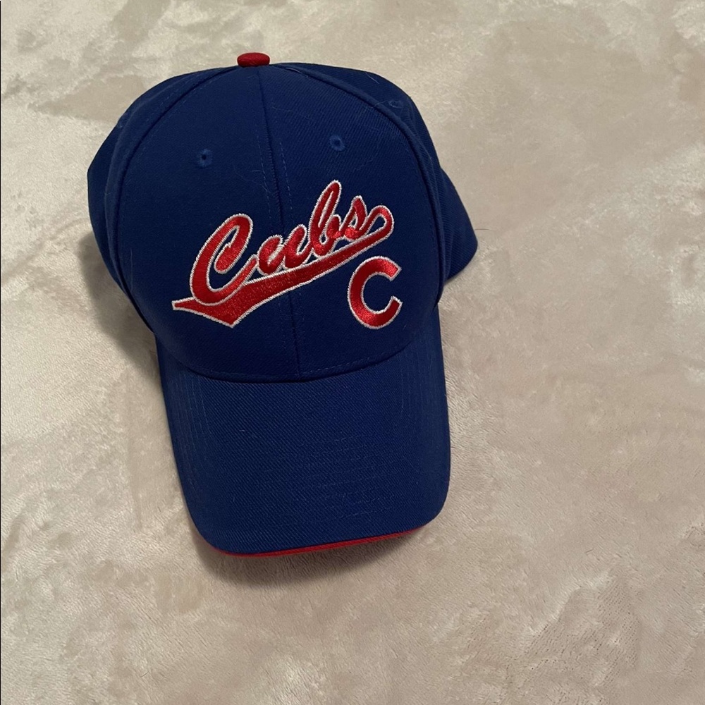 Adjustable hat